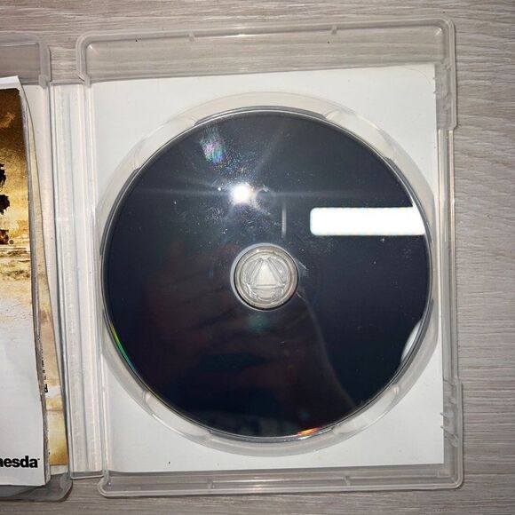 Playstation 3 (4 Game Bundle) - Picture 4 of 10